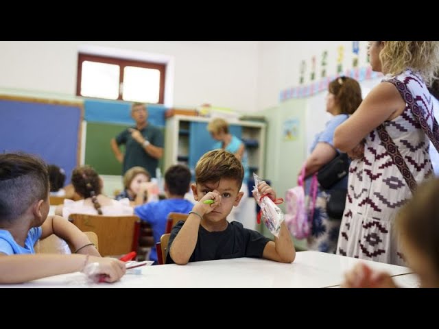 ⁣Portugal faces teacher shortage, leaving thousands without educators