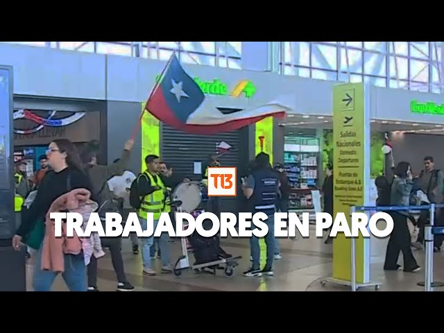 ⁣Así está el aeropuerto de Santiago por el paro de trabajadores