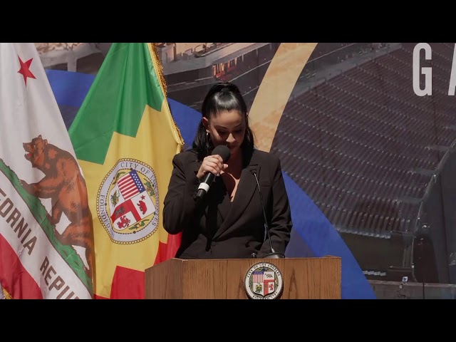 ⁣Live: Olympics and Paralympics flags go on display at Los Angeles City Hall