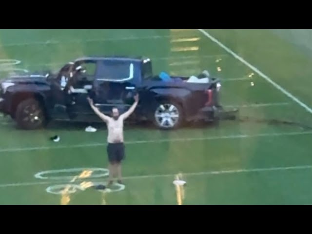 ⁣Hit-and-run driver ends up on Folsom Field on University of Colorado campus