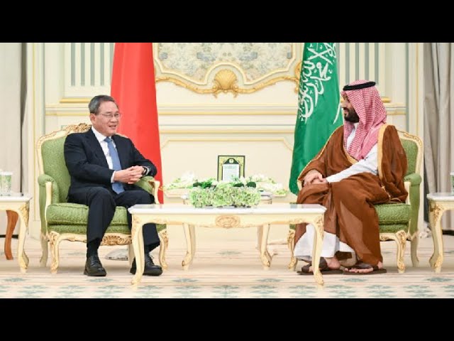 ⁣Li Qiang termine sa visite de deux jours en Arabie saoudite et arrive aux Émirats arabes unis