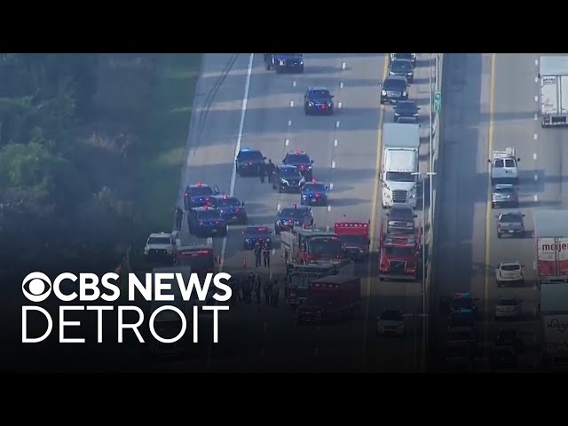 ⁣Driver killed, Michigan State Police trooper injured in crash