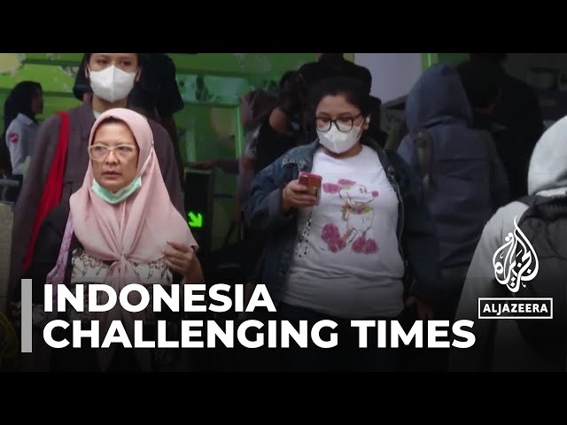 ⁣Gloomy economic forecast: 9 million drop out of Indonesia's middle class