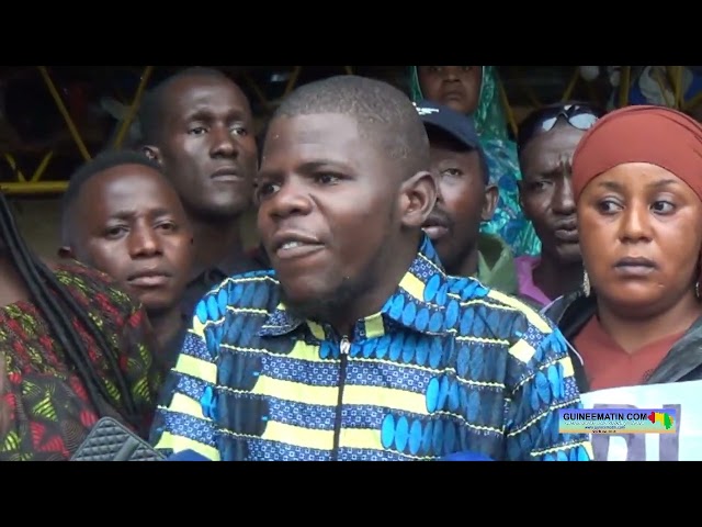 ⁣Conakry: des enseignants contractuels manifestent à Kaloum, devant la Présidence de la République