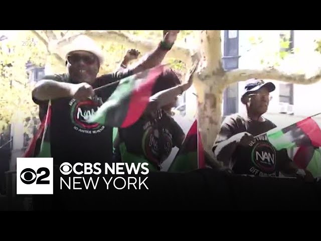 ⁣Harlem getting ready for 55th Annual African-American Day Parade.