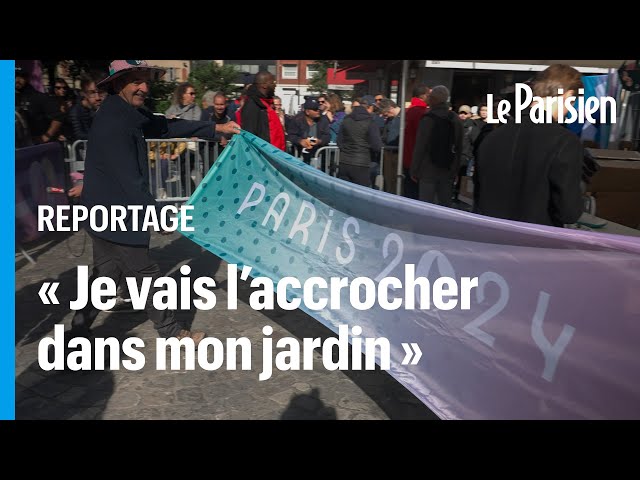 ⁣« J'achète tout ce qui est Paris 2024 ! » : la première braderie des JO cartonne à Saint-Denis