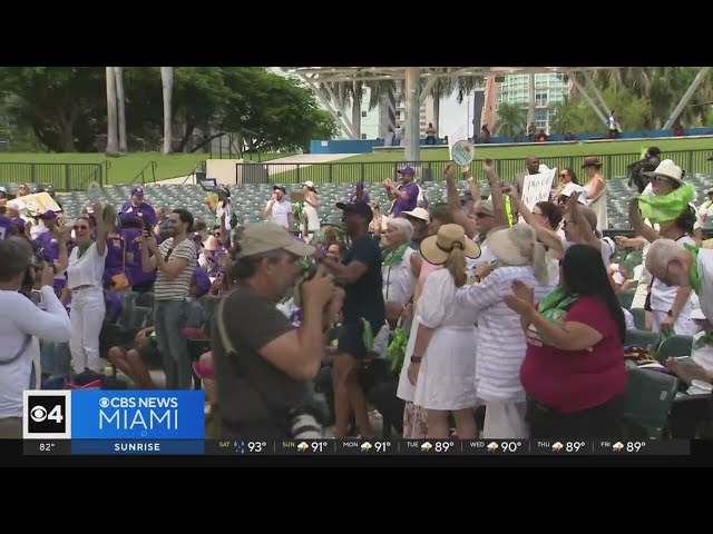 ⁣Rally held in favor of abortion rights held in Miami