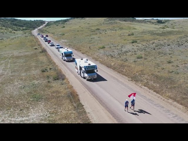 ⁣Honoring the fallen with an 115-mile run in Colorado