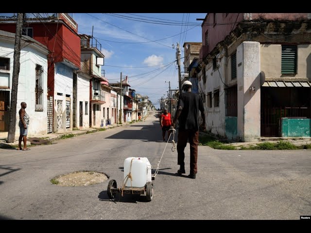 ⁣Info Martí | La vida del cubano de “a pie”: Sin agua, alimentos, combustible y electricidad