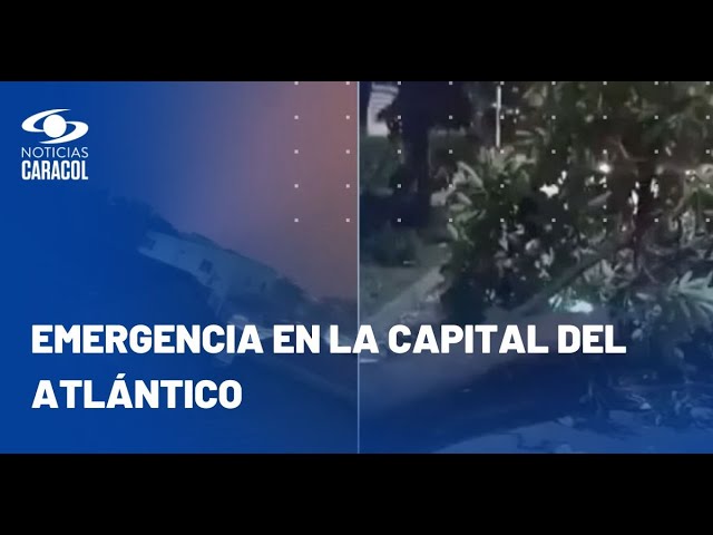 ⁣Fuerte vendaval en Barranquilla tumba árboles, destecha casas y desprende ventanas de edificios