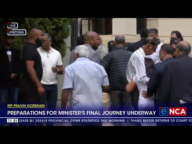 ⁣Family bids farewell to body of former Finance Minister