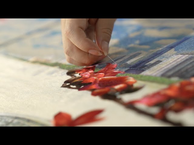 ⁣Reviving Cantonese embroidery: Ancient art meets modern world