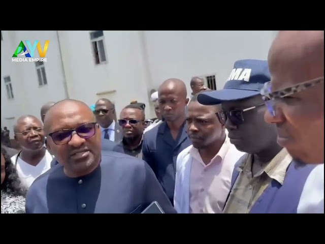 ⁣Sierra Leone’s Vice President, Dr. Mohamed Juldeh Jalloh visits the Rokupa Government Hospital