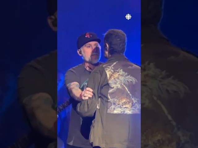 ⁣Privés de concert après une bagarre sur scène - VIDÉOJOURNAL #news