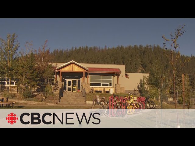 ⁣Students in Jasper, Alta., head back to school after summer wildfire