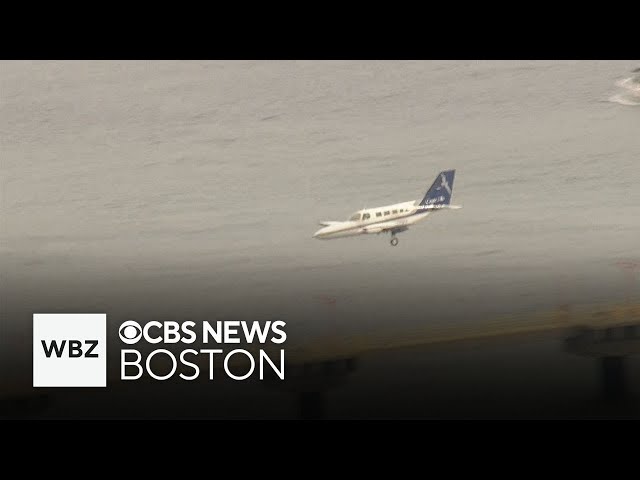 ⁣Video shows Cape Air plane with apparent landing gear issue land in Boston