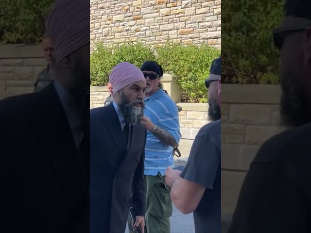 ⁣Singh confronts heckler on Parliament Hill