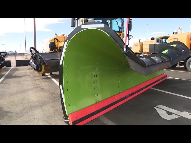 ⁣Denver airport shows off snow-clearing technology tools