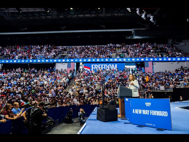 ⁣Kamala Harris in Michigan for Labor Day campaign event