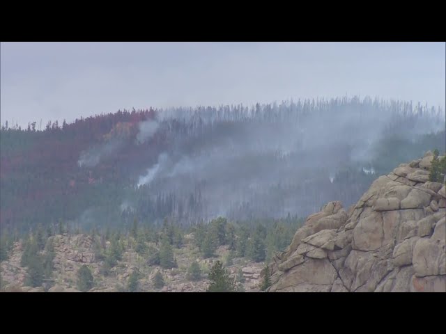 ⁣Pearl Fire remains same size in Larimer County as additional fire personnel arrive to help