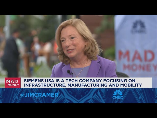 ⁣Siemens CEO Barbara Humpton talks how Digital Twin can help lower costs