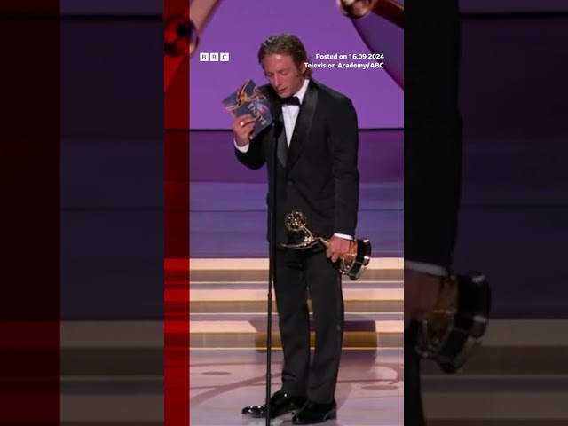 ⁣Jeremy Allen White (The Bear) wins best actor in a comedy series Emmy - BBC