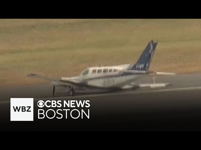 ⁣Plane lands on one wheel in Boston and more top stories