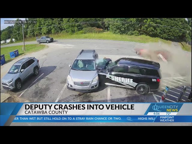 ⁣Catawba County deputy vehicle smashes into cars in parking lot