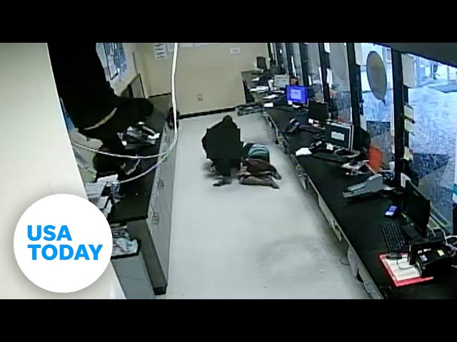 ⁣Thieves crash through ceiling during robbery | USA TODAY