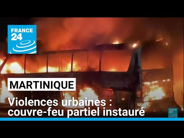 ⁣Mobilisation contre la vie chère : couvre-feu partiel instauré en Martinique • FRANCE 24