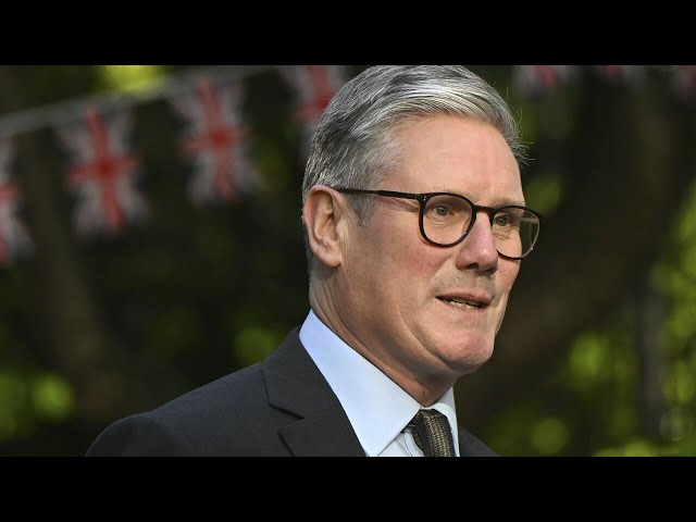 ⁣Sir Keir Starmer lambasted over migrant crisis