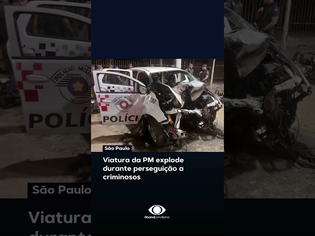 ⁣Durante uma perseguição policial, uma viatura da PM acabou explodindo após uma colisão #shorts