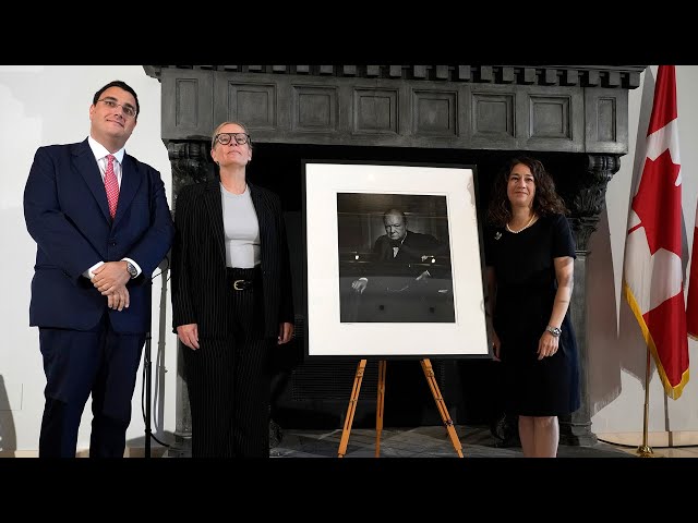 ⁣Stolen Winston Churchill portrait sold in Italy returned to Canada