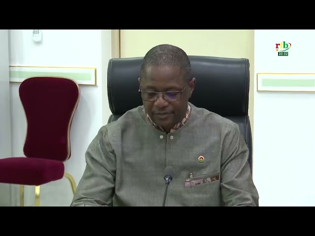 ⁣Le président du Faso reçoit en audience une délégation d'hommes d'affaires burkinabè et ch