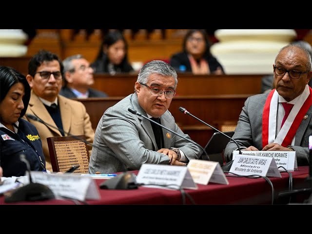 ⁣Ministro del Ambiente informa ante el Congreso sobre acciones ante incendios forestale