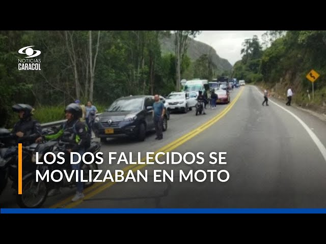 ⁣Accidente en vía Bogotá-Villavicencio deja dos muertos: hay cierre total en la carretera