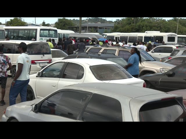 HUNDREDS CONVERGE ON MOTOR POOL FOR VEHICLE AUCTION