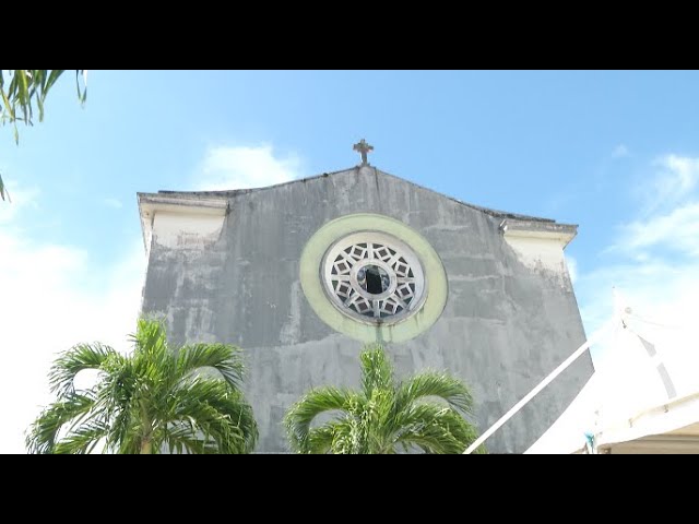 ⁣Remise officielle du chèque de soutien pour la restauration de l’église Notre Dame de l’Assomption