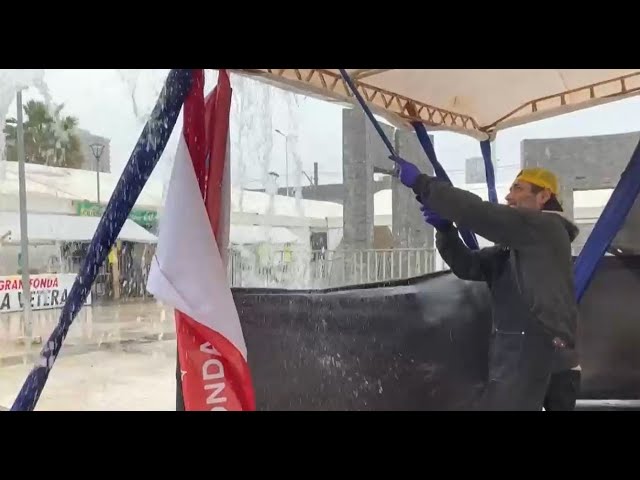 Contra viento y lluvia, siguen las fondas