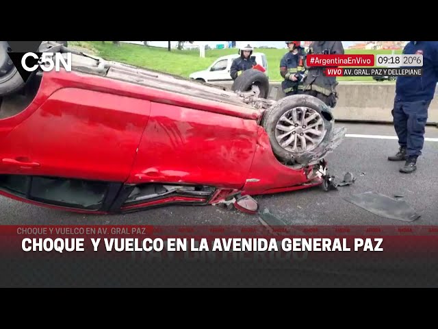 ⁣CHOQUE  y VUELCO en la AVENIDA GENERAL PAZ