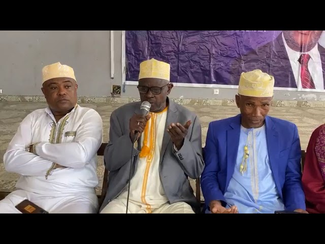 ⁣La famille politique d'AZALI Assoumani à Hamahamet GWAZUGUWA AZALI suite à l'acte de tenta