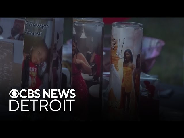 ⁣Family, friends hold candlelight vigil for Tamya Durr