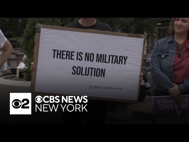 ⁣Gaza ceasefire deal rally held in Union Square