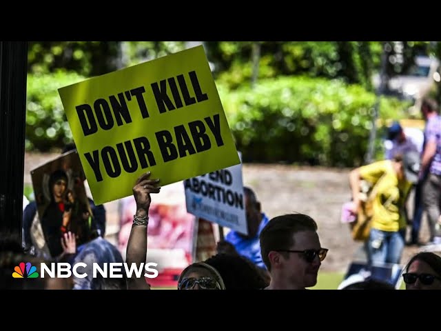 ⁣Florida fight over abortion intensifies in weeks before voters head to polls