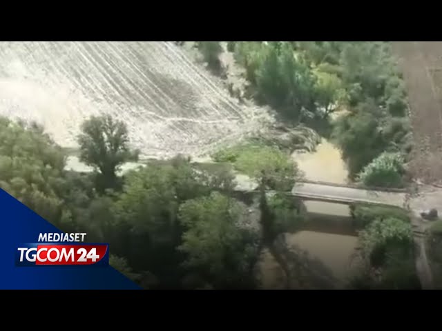 Maltempo in Toscana, le immagini dall'alto dell'inondazione in Val di Cecina