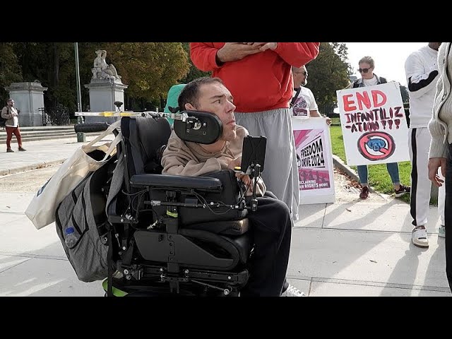 Manifestation à Bruxelles de personnes en situation de handicap pour réclamer plus d'insertion