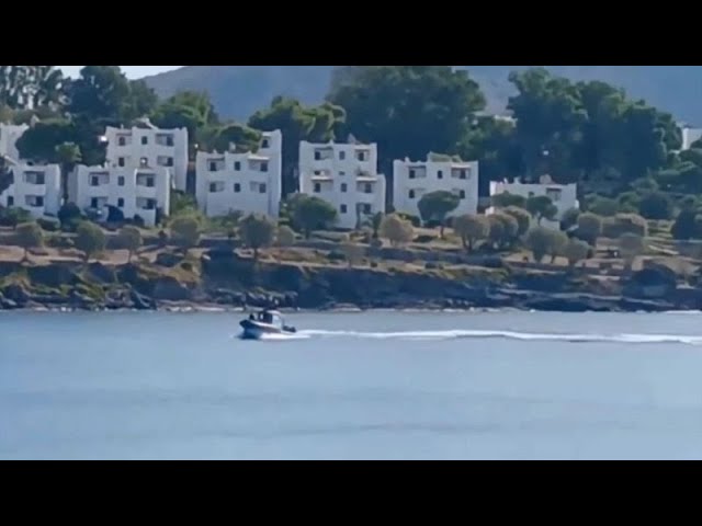 ⁣Le bateau des garde-côtes grecs aperçu dans les eaux territoriales turques