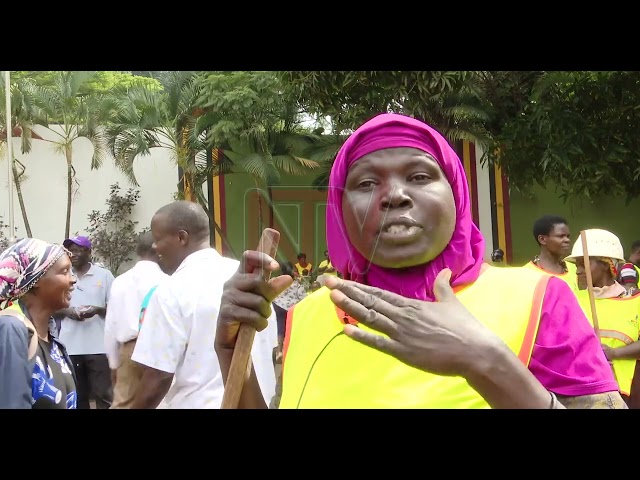 KCCA cleaners have accused their  leaders of delaying their pay