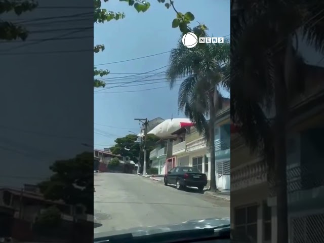 ⁣Confira o momento da queda do dirigível em Osasco, na Grande São Paulo.  #RecordNews