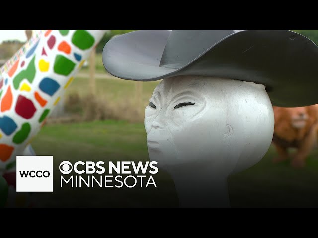 A roadside attraction in Windom is quickly becoming a selfie destination